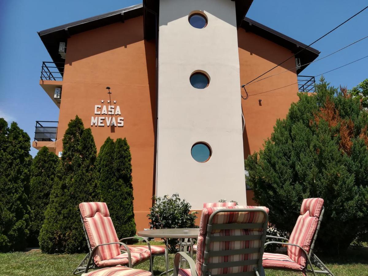 ホテル Casa Mevas コスティネシュティ エクステリア 写真