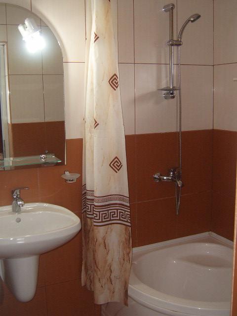 ホテル Casa Mevas コスティネシュティ エクステリア 写真